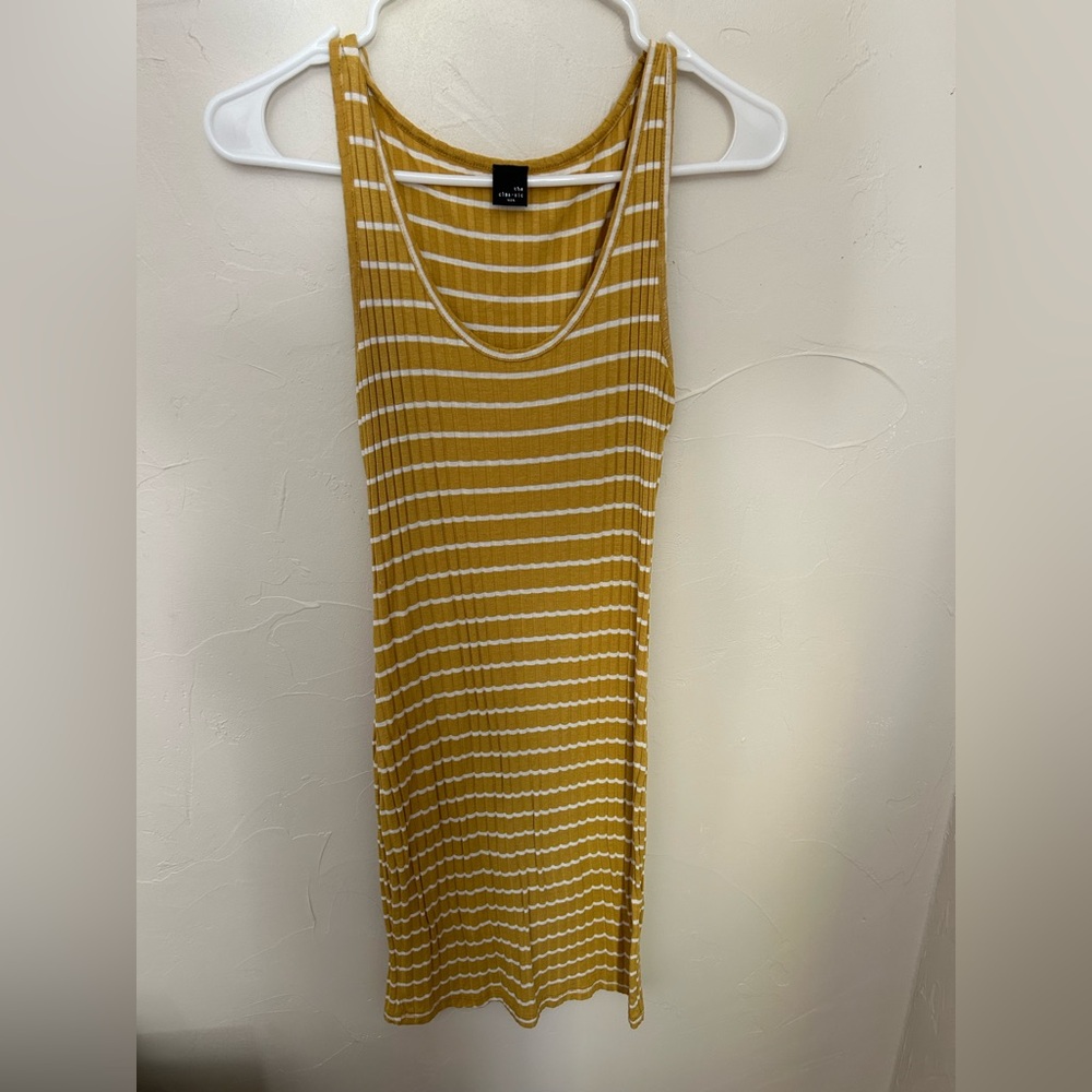 Spring/ summer mini dress. Size Small. Great condition
